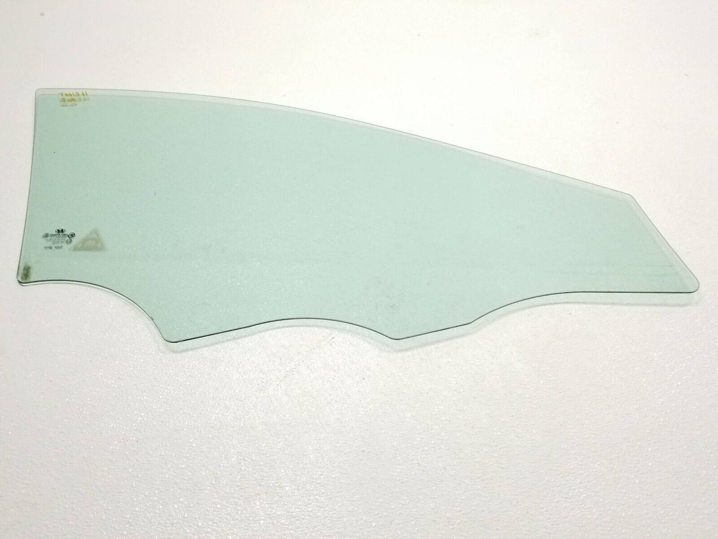 14 15 16 Hyundai Elantra Front Door Window Glass Left Driver Side OEM