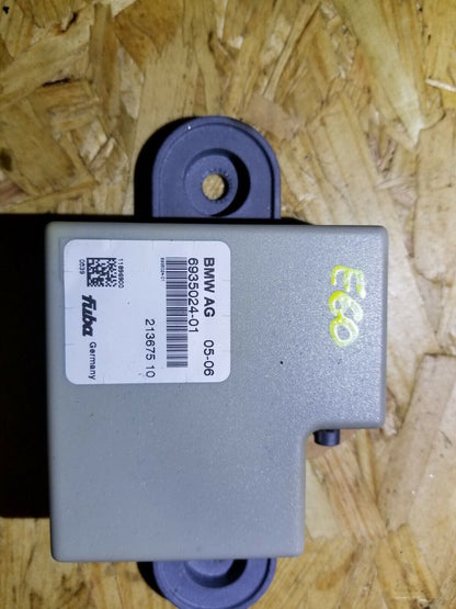 04 05 06 07 BMW 530xi E60 Radio Antenna Module 6935024 OEM