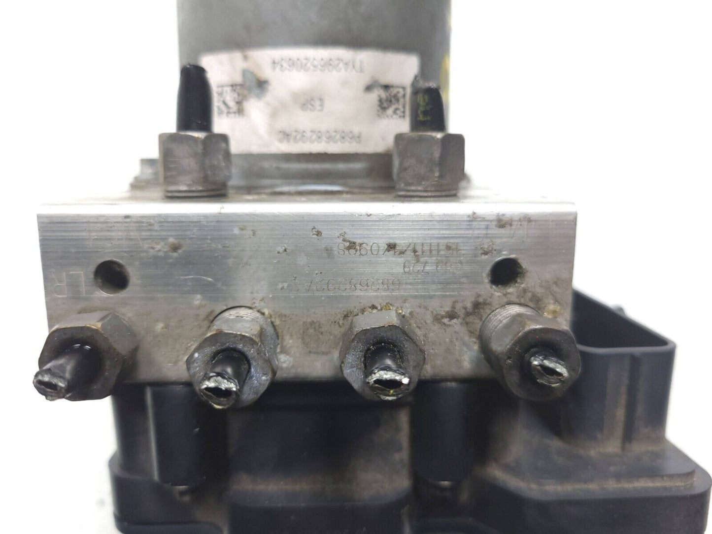 16 17 Jeep Cherokee ABS Anti-lock Brake Pump 68268292ac OEM