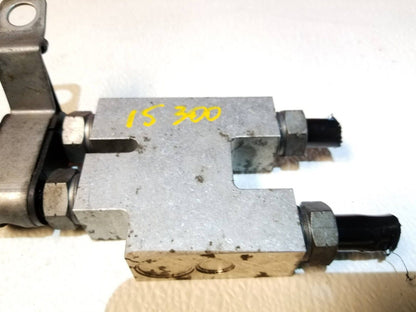 15 16 17 18 19 Chrysler 300 3.6l AWD At Oil Cooler Bypass Valve & Pipe OEM 42k