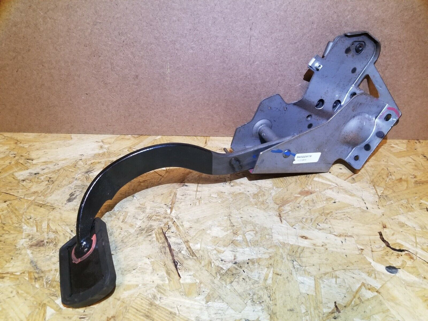 15 16 17 Chevrolet Equinox Brake Pedal OEM 24k