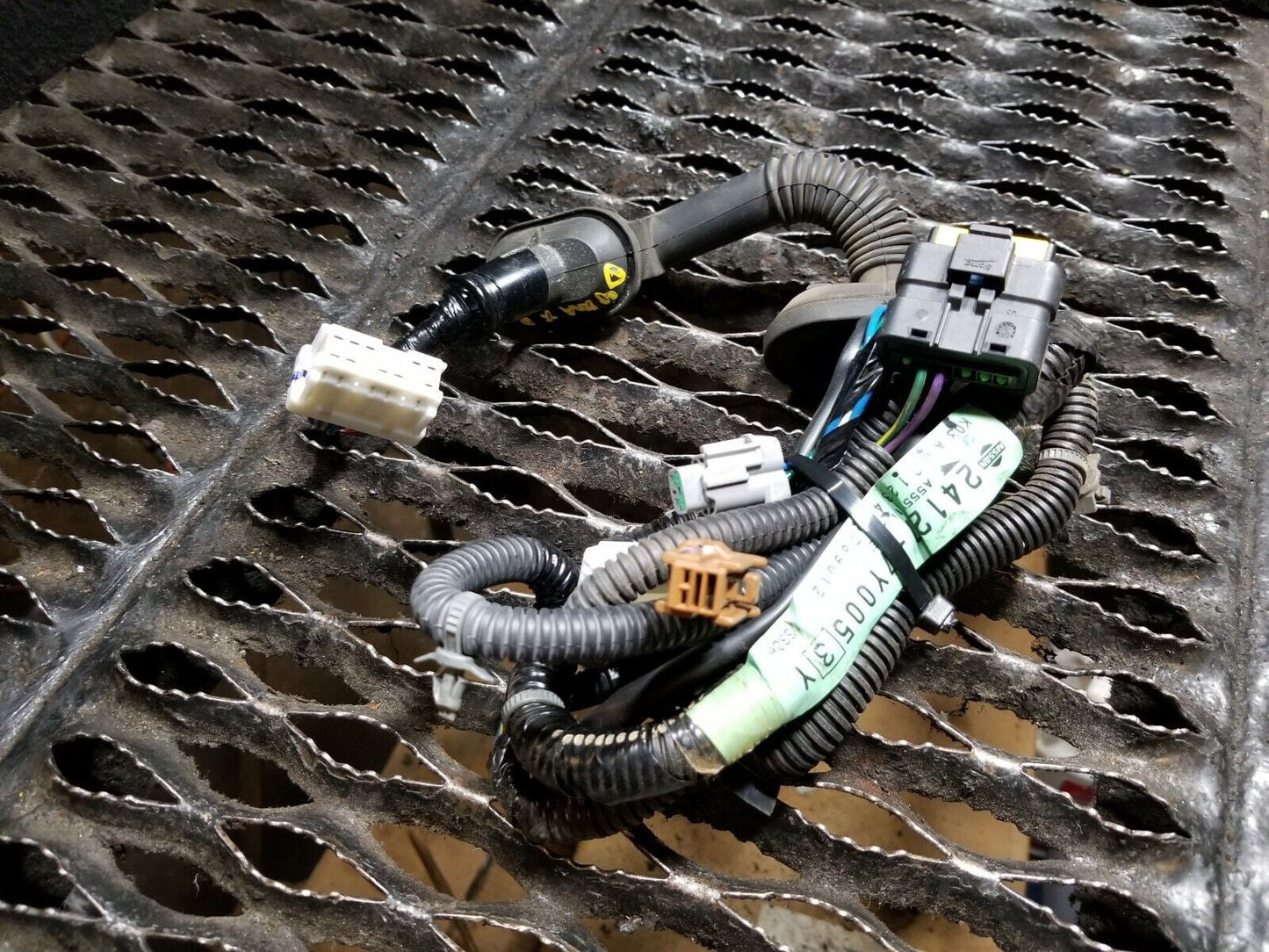 04 05 06 07 08 Nissan Maxima Rear Left Driver Door Wire Harness OEM