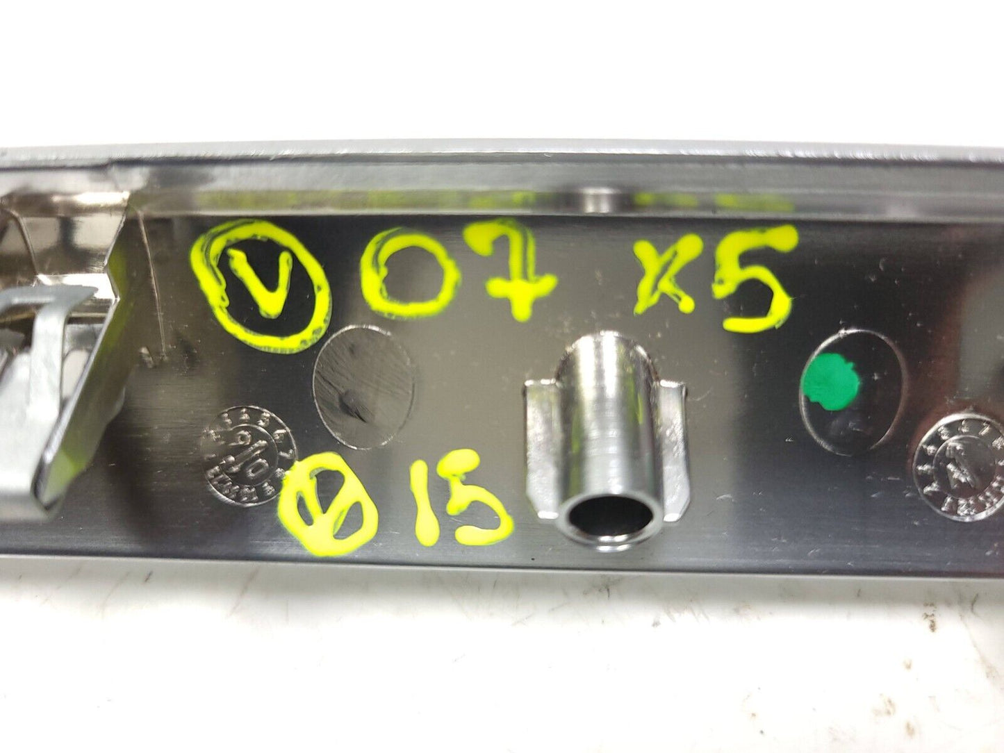 2007 - 2010 BMW X5 E70 Glove Box Switch Lock Silver Dash Trim 6956694 OEM