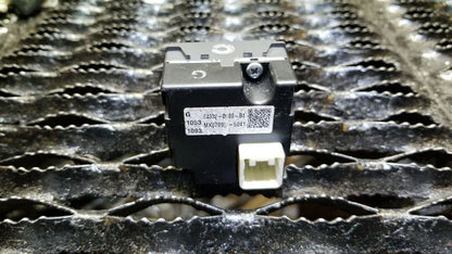 09 10 11 Toyota Camry Hybrid Hazard Switch Button 84332-06100 OEM
