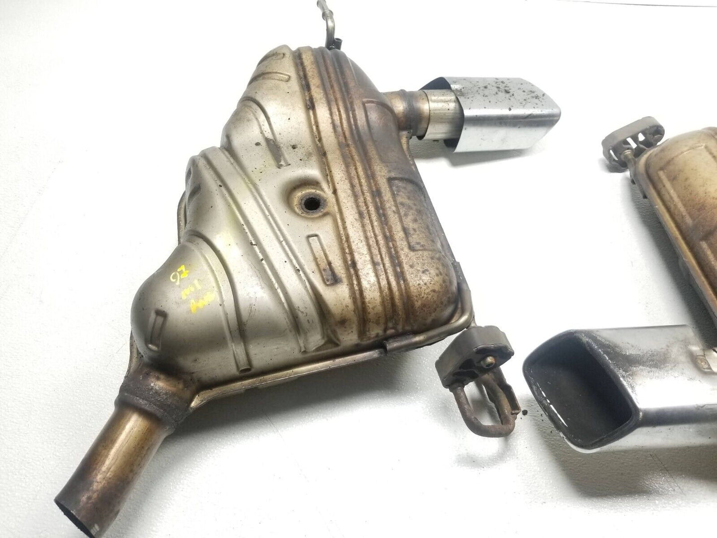 06 07 08 09 10 11 Mercedes Ml Ml500 Rear Exhaust Muffler Pair OEM W164