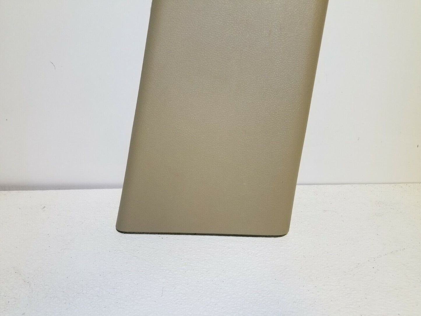 06 07 08 09 Range Rover Sport Right Pass Side Middle B Pillar Trim Panel OEM