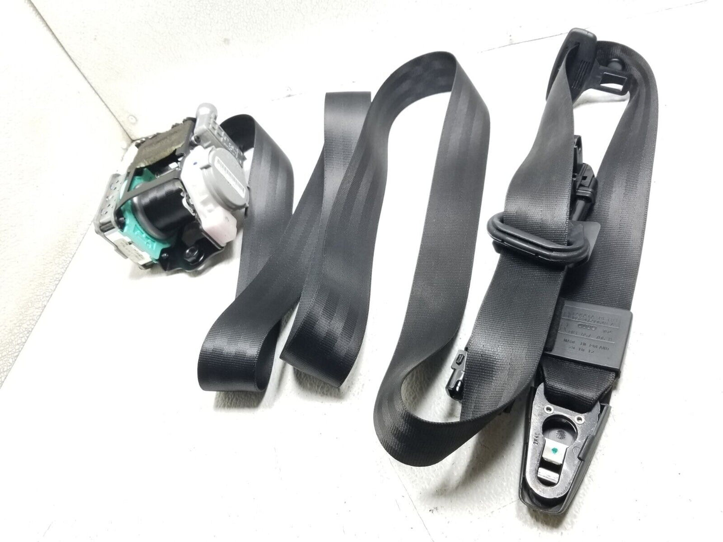 13 14 15 16 Audi A4 S4 Front Passenger Seat Belt Retractor OEM