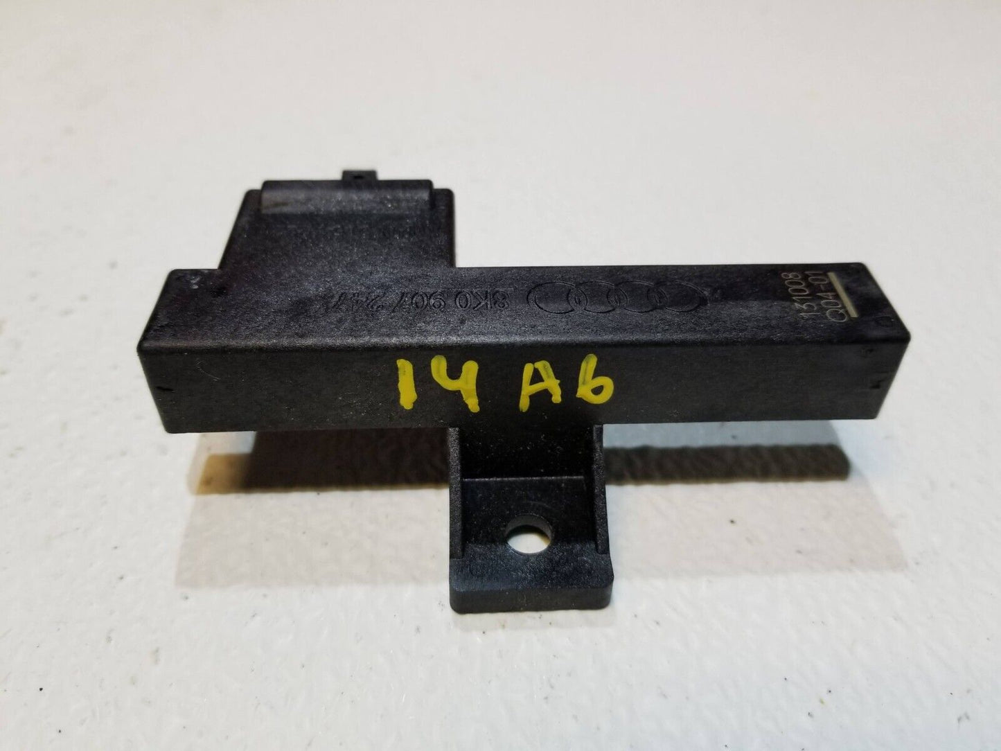 12 13 14 15 Audi A6  Keyless Entry Antenna 8k0907247   OEM