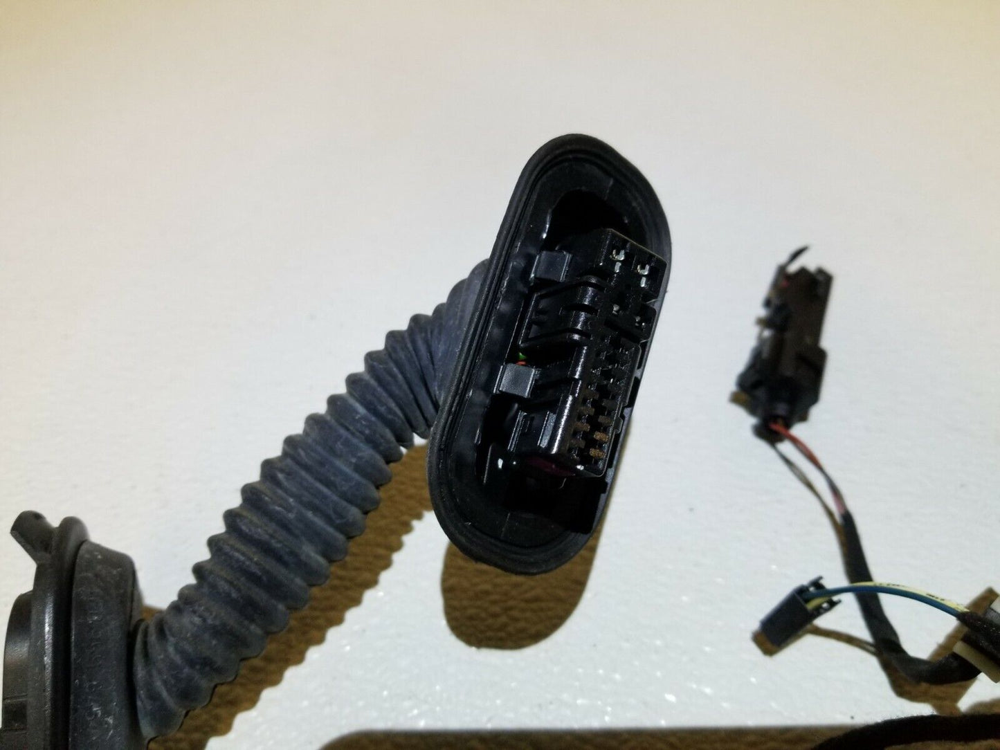 11 12 13 14 15  Audi Q7 Rear Left Driver Side Door Wire Harness OEM 87k Miles