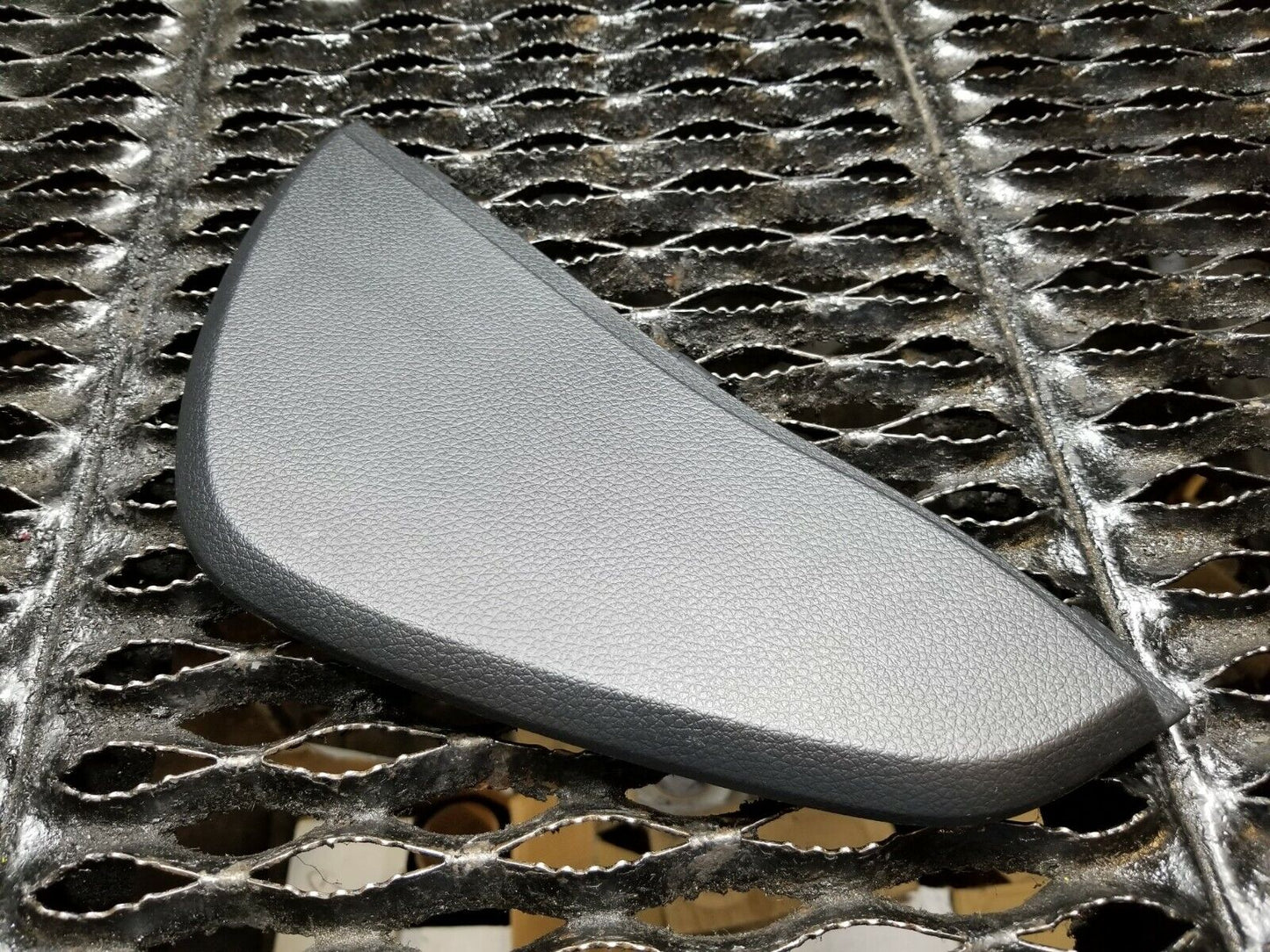 16 17 18 Nissan Sentra Right Passenger Side Dash End Cap Cover Trim OEM 40k