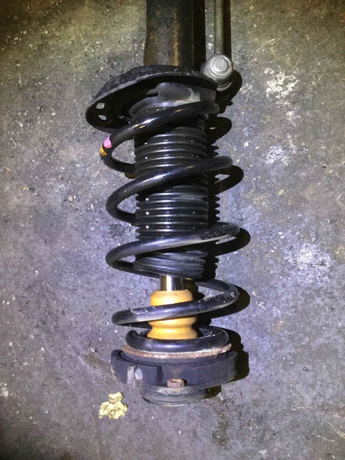 06 07 08 09 VW Golf Rabbit Front Pass Right Shock Strut W/ Coil Spring OEM D15