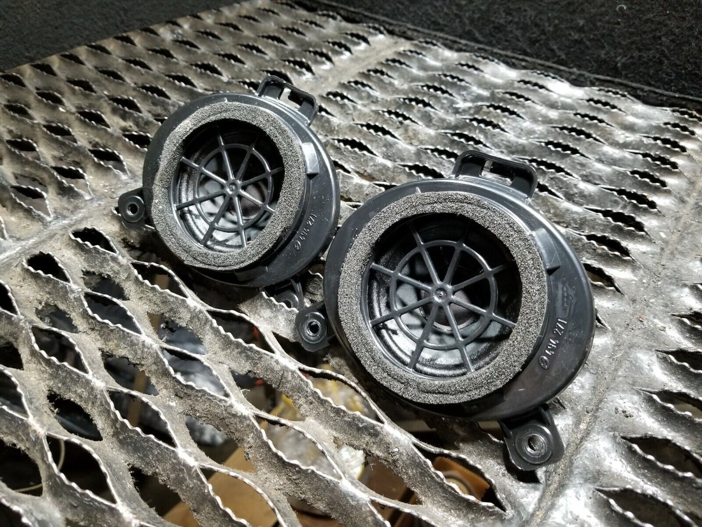11 12 13 14 15  Audi Q7 Rear Roof Bose Speakers Pair OEM 87k