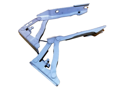 04 05 06 07 BMW 530xi E60 Hood Hinge Left & Right  OEM