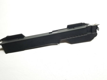 06 07 08 09 10 11 Mercedes Ml500 Right Rear Passenger Truck Bracket Trim OEM