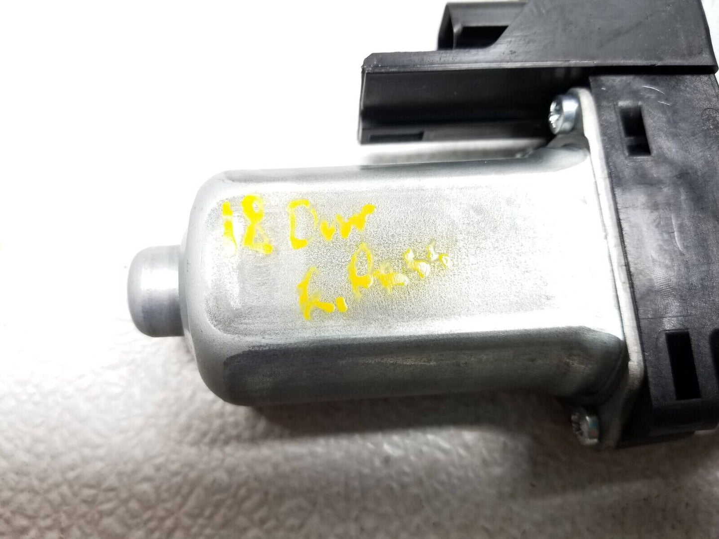 16 17 18 19 20 Dodge Durango Rear Right Passenger Side Window Motor OEM