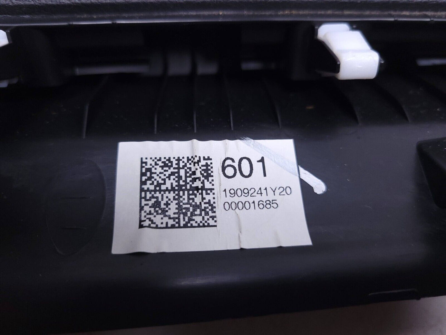 20 21 22 Hyundai Venue Dash Panel Trim Rigth Passenger Side OEM