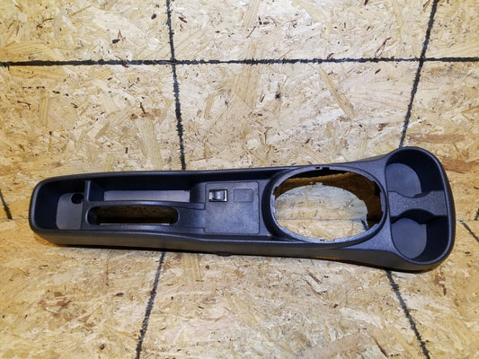 2004 2005 2006 Scion Xa Center Console Trim W/ Cup Holder & Aux Imput OEM