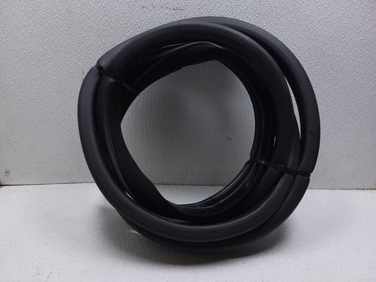06 07 08 09 10 11 Mercedes Ml500 Door Weatherstrip Seal Front Right Pass OEM