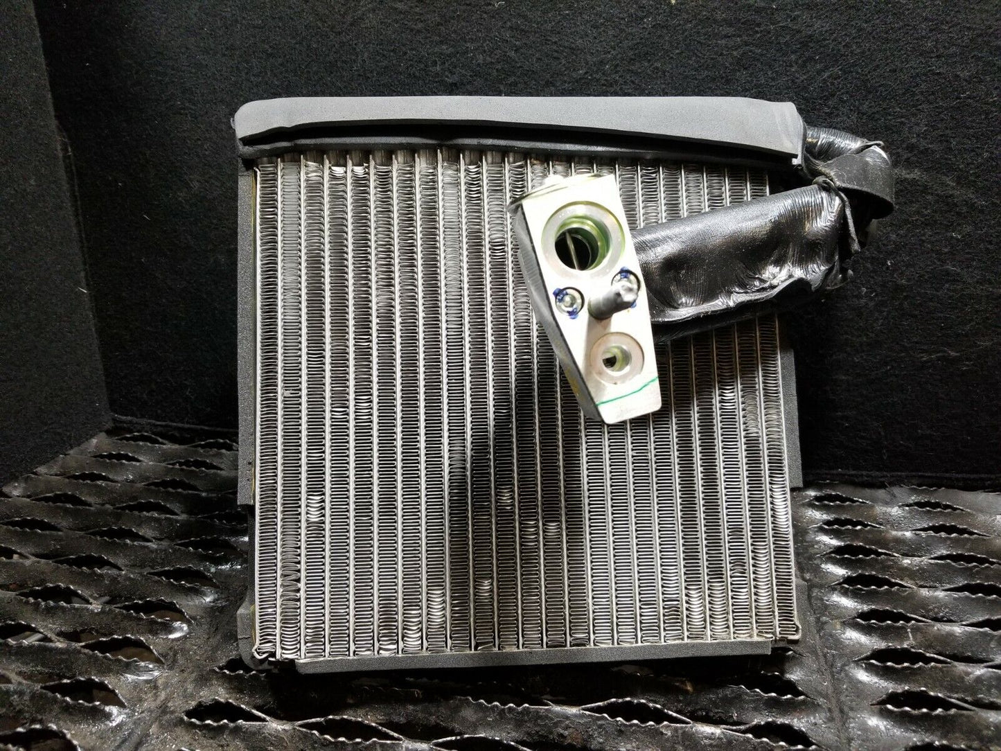 07 08 09 10 Ford Mustang Convertible AC A/c Evaporator Core OEM