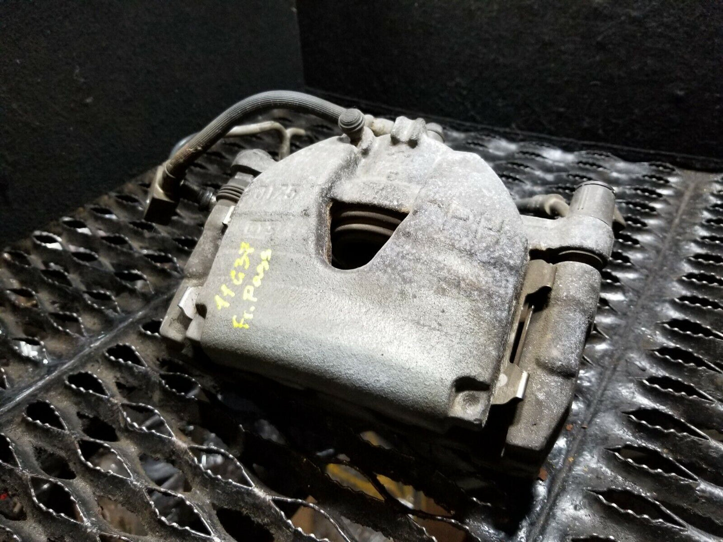 10 11 12 13 Infiniti G37 Coupe Front Right Passenger Side Brake Caliper OEM 99k