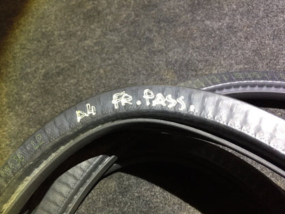 05 06 07 08 Audi A4 Front Right Pass Door Weatherstrip Seal