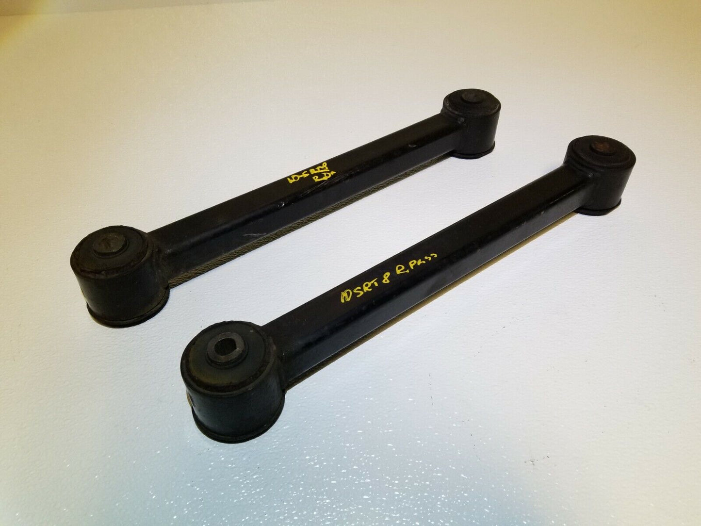 07 08 09 10 Jeep Grand Cherokee Srt8 Rear Control Arm Pair OEM