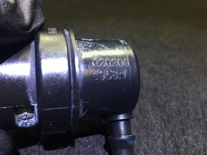 04 05 06 BMW X3 E83 Headlight Washer Nozzle Pump OEM D34