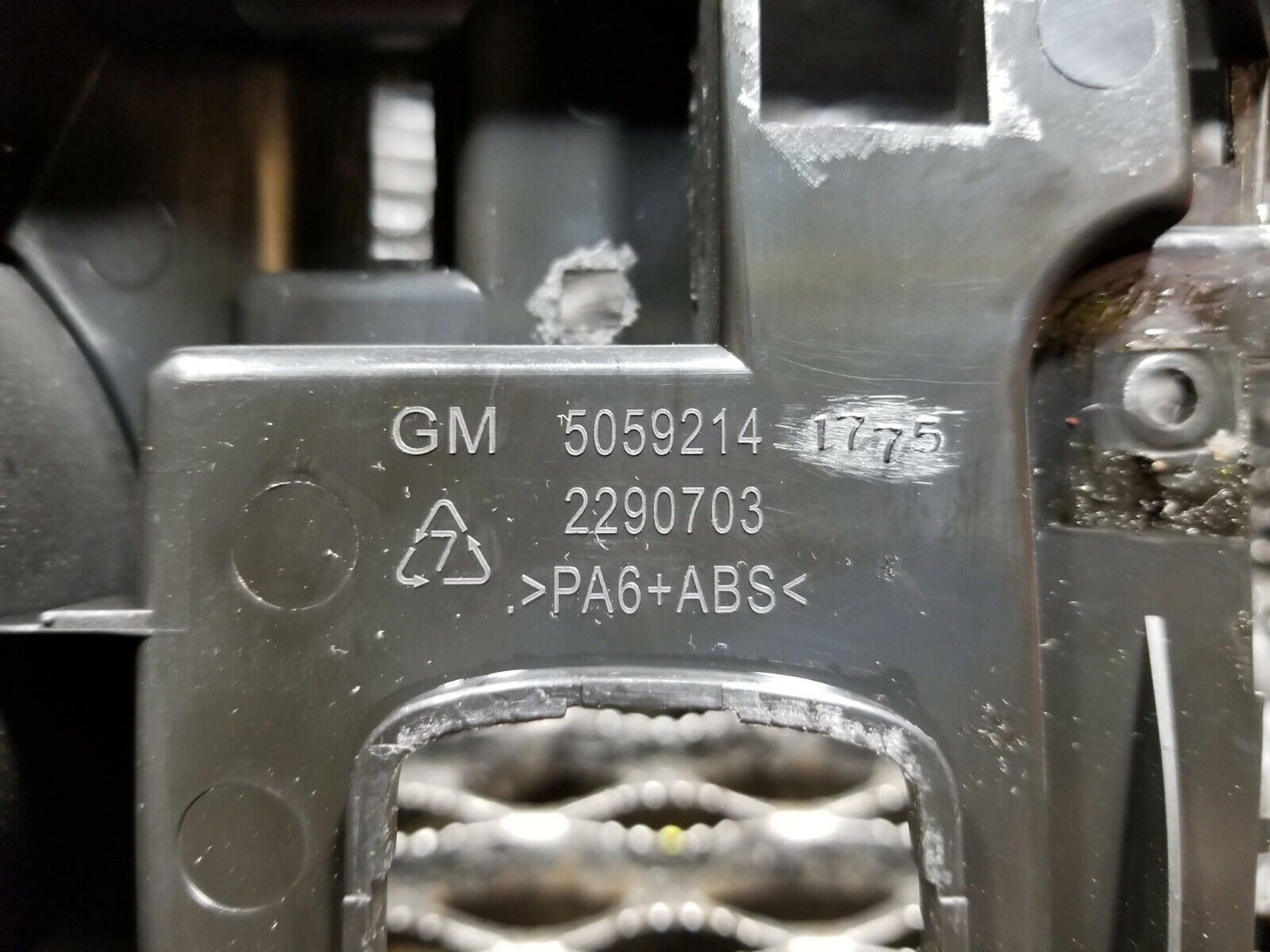 15 16 17 18 Chevy Impala Cenetr Console Cup Holder Shifter Trim Bezel OEM