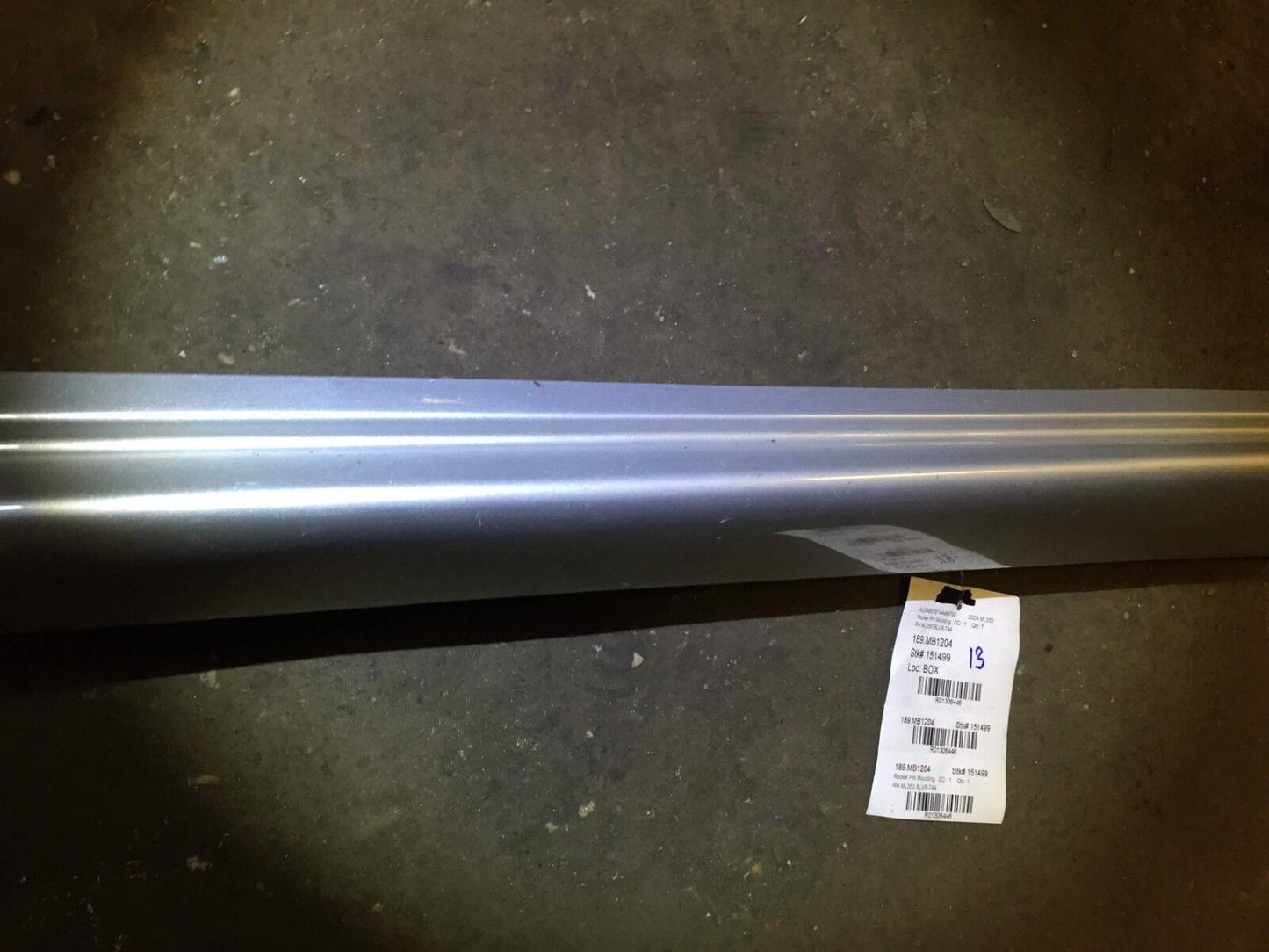 00 01 02 03 04 05 Mercedes Ml350 Right Passenger Rocker Panel Skirt Molding OEM