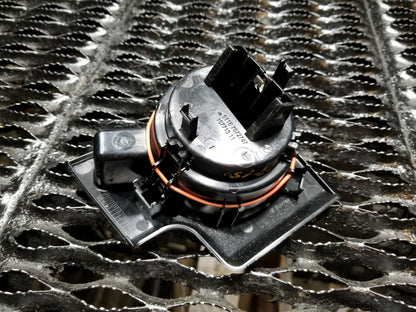 06 07 08 09 10 BMW 650i E63 Rear Center Console Cup Holder OEM