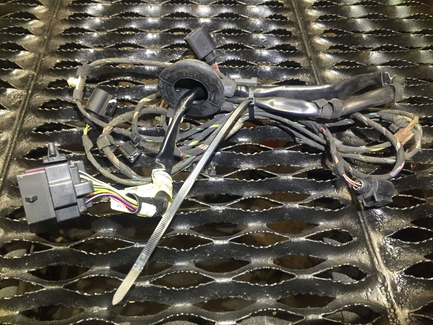 04 05 06 07 08 09 Audi A8 D3 Rear Bumper Wire Harness 4e0971104 OEM