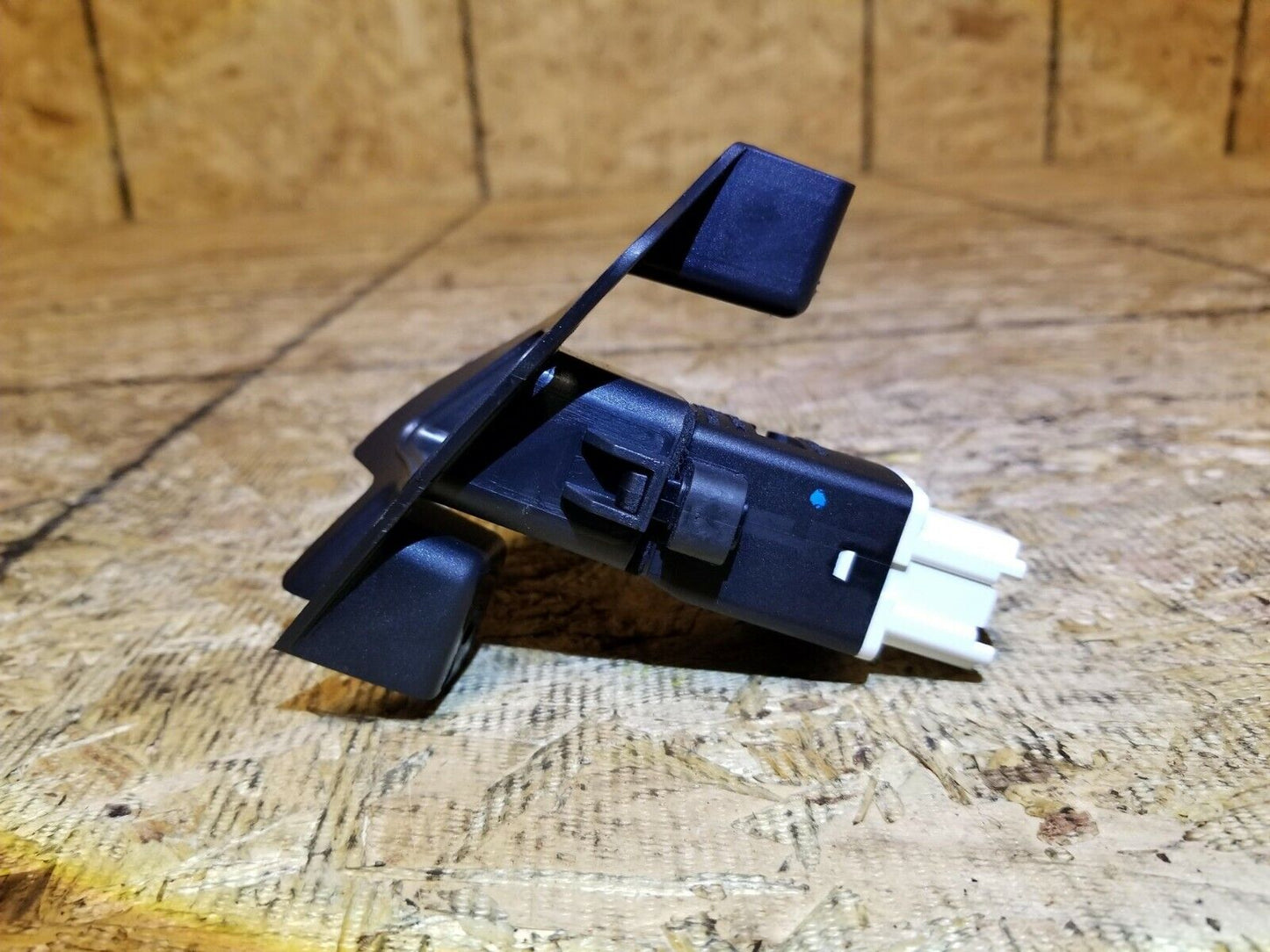 18 19 20 Ford Ecosport Interior HVAC Temperature Sensor OEM