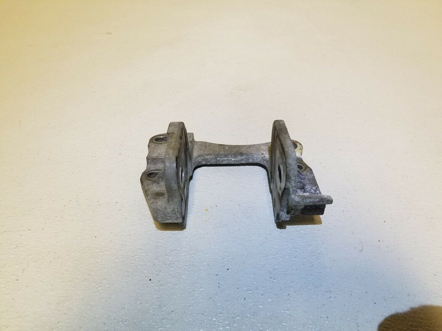 11 12 13 14 Ford Edge Engine Mount Bracket Driver Side OEM 43k Miles