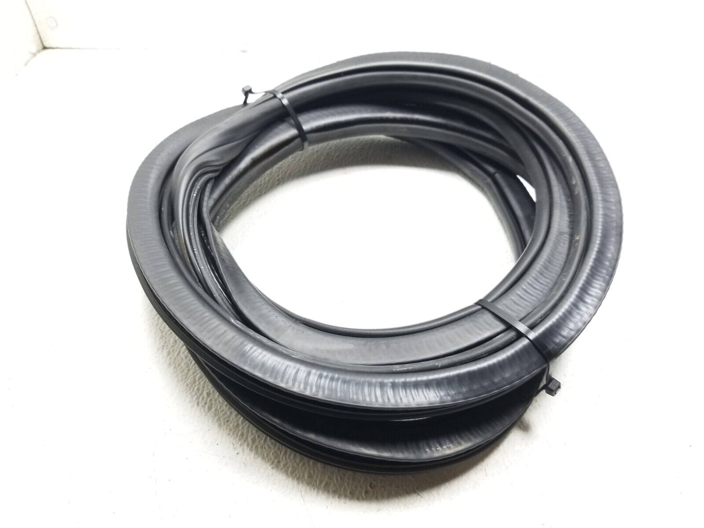 13 14 15 16 Audi A4 S4 Door Weatherstrip Seal Front Left Driver Side OEM