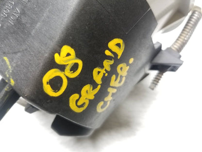 2006 - 2010 Jeep Grand Cherokee Front Fog Light Lamp OEM