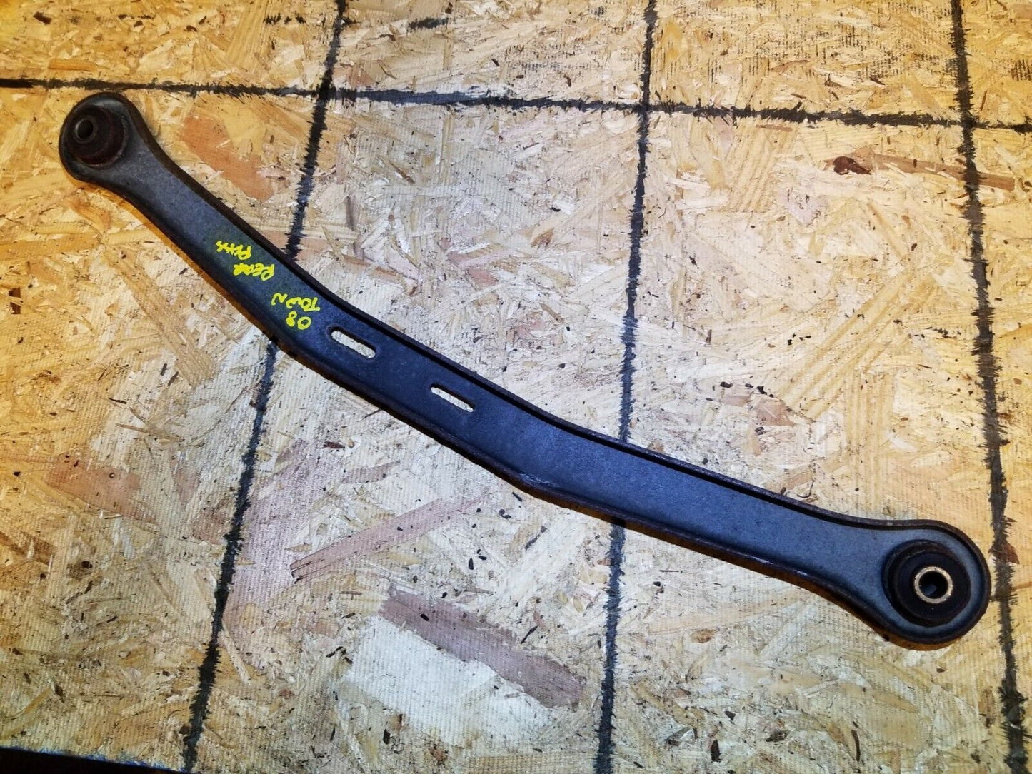 06 07 08 09 10 11 Lincoln Town Car Rear Right Pass Side Control Arm OEM 65k