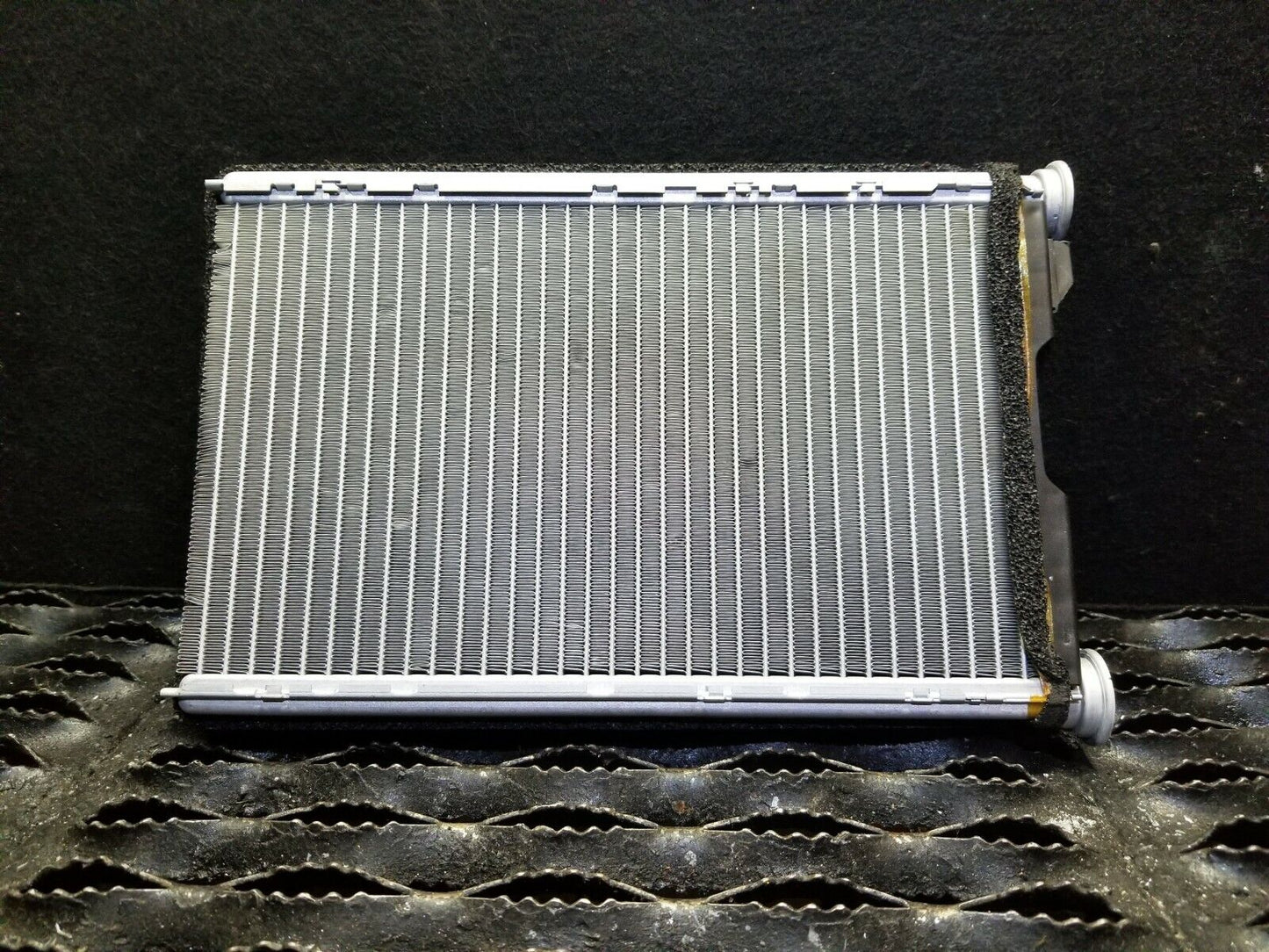 2011 2012 2013 BMW 128i E82 Heater Core OEM