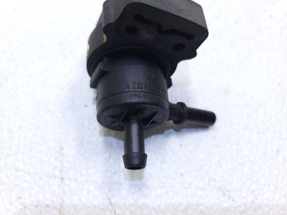 06 07 08 09 10 11 Mercedes Ml500 Purge Solenoid Vacuum Switch Valve OEM