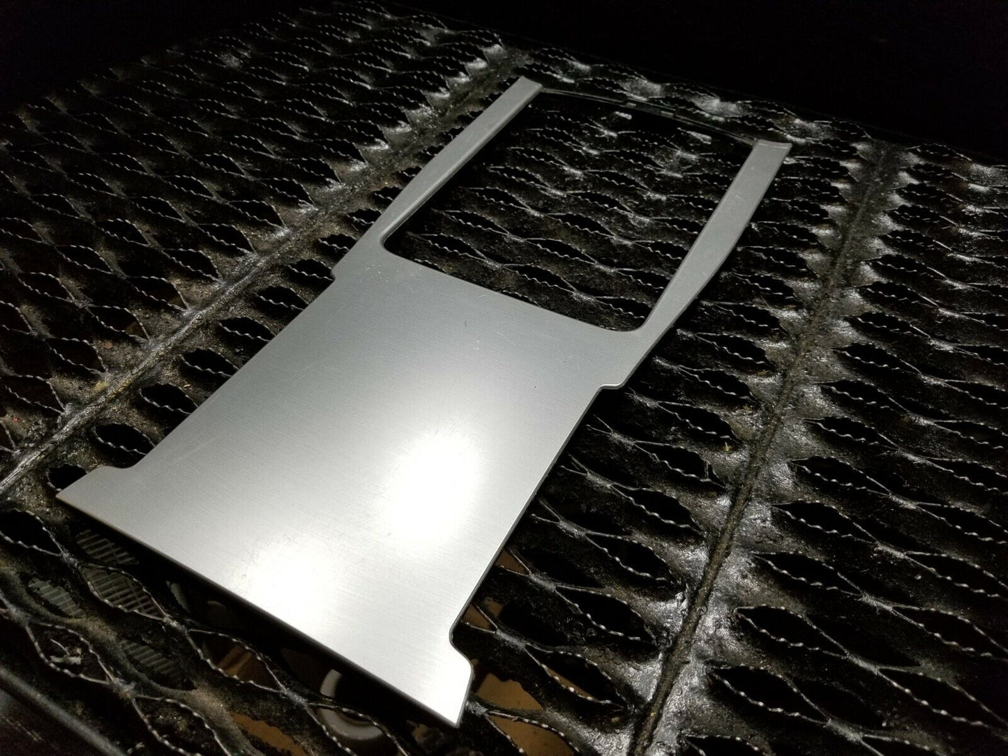 07 08 09 10 11 12 GMC Acadia Center Console Bezel Silver 25810869 OEM