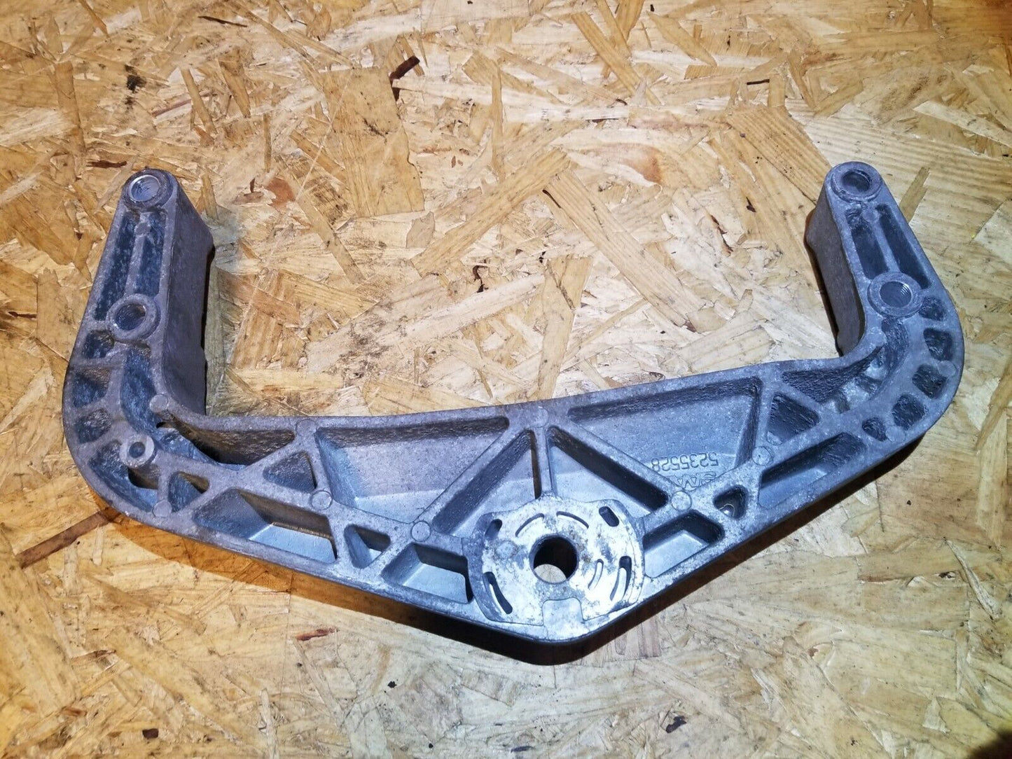 06 07 08 09 Saab 9-5 Aero Engine Mount Bracket OEM