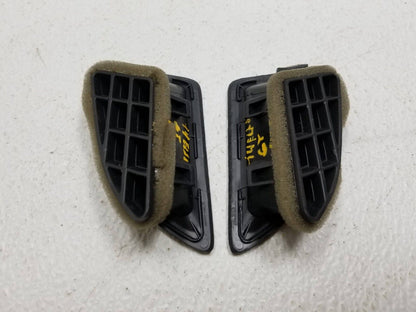 14 15 16 17 Hyundai Elantra Gt Dash Side Defroster Air Vent Pair OEM