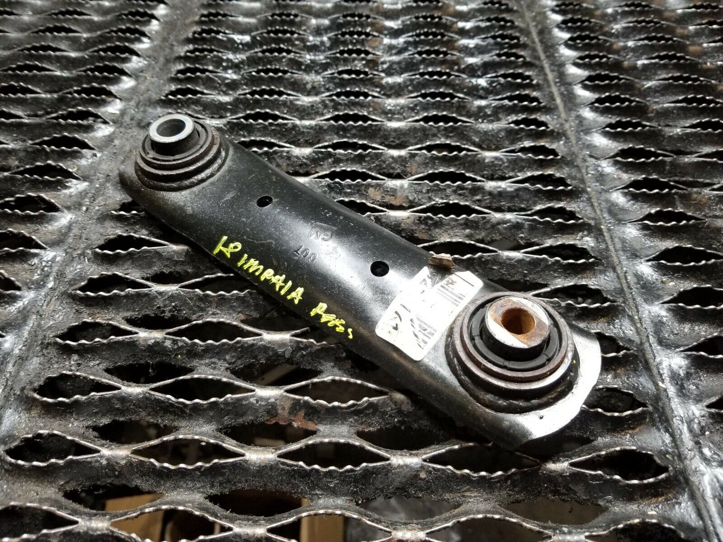 15 16 17 18 Chevrolet Impala Rear Passenger Side Suspension Control Arm Link OEM