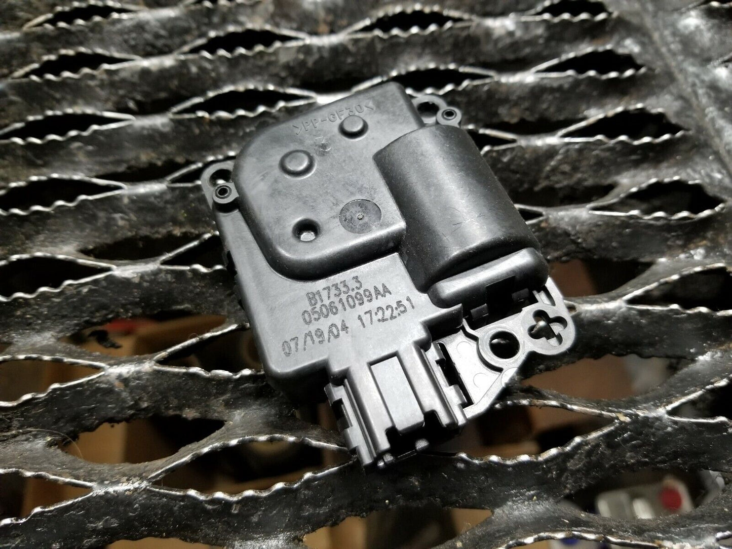 05 06 07 Dodge Magnum HVAC AC Heater Blend Door Actuator Motor OEM