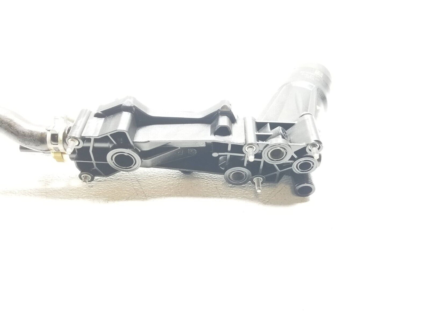14 15 16 17 18 Jeep Cherokee Oil Filter Housing 68105583ac 3.2l V6 OEM