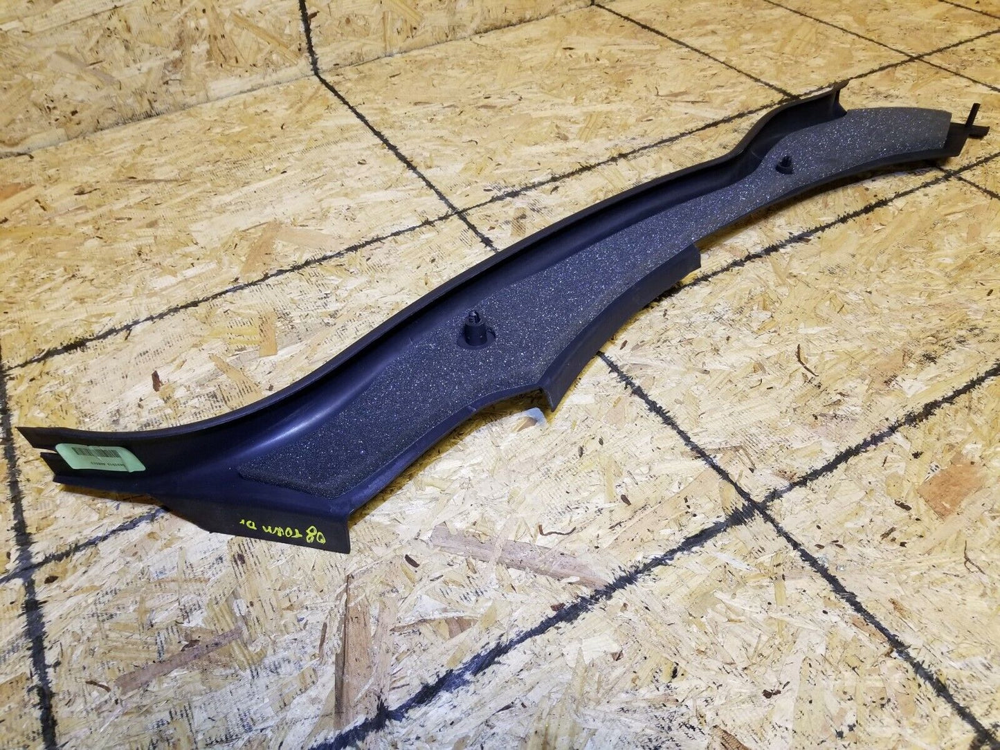 07 08 09 10 11 Lincoln Town Car Rear Left Driver Side Kick Panel Trim OEM
