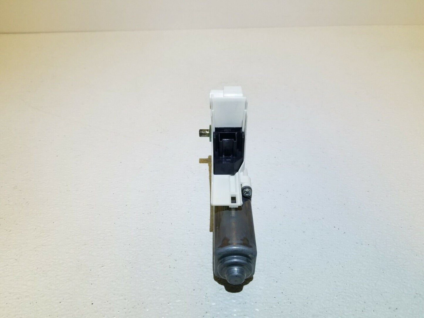 11 12 13 14 15  Audi Q7 Front Right Pass Door Window Motor Regulator OEM 87k