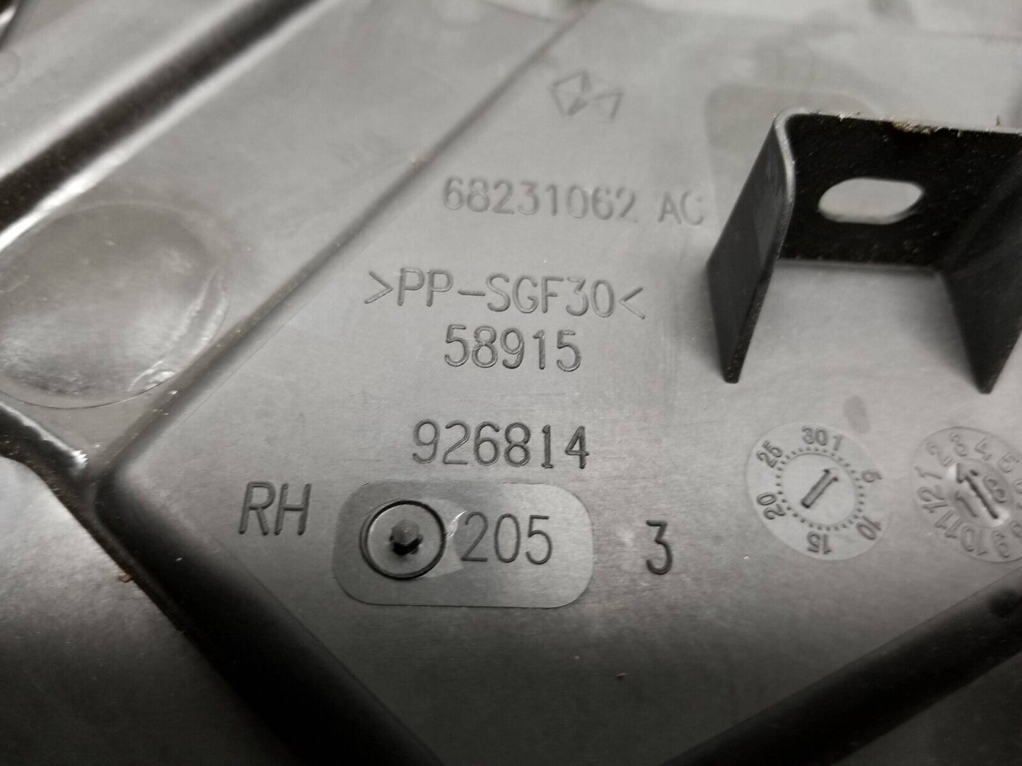 16 17 18 19 20 Dodge Durango Front Right Side Door Carrier Window Regulator OEM