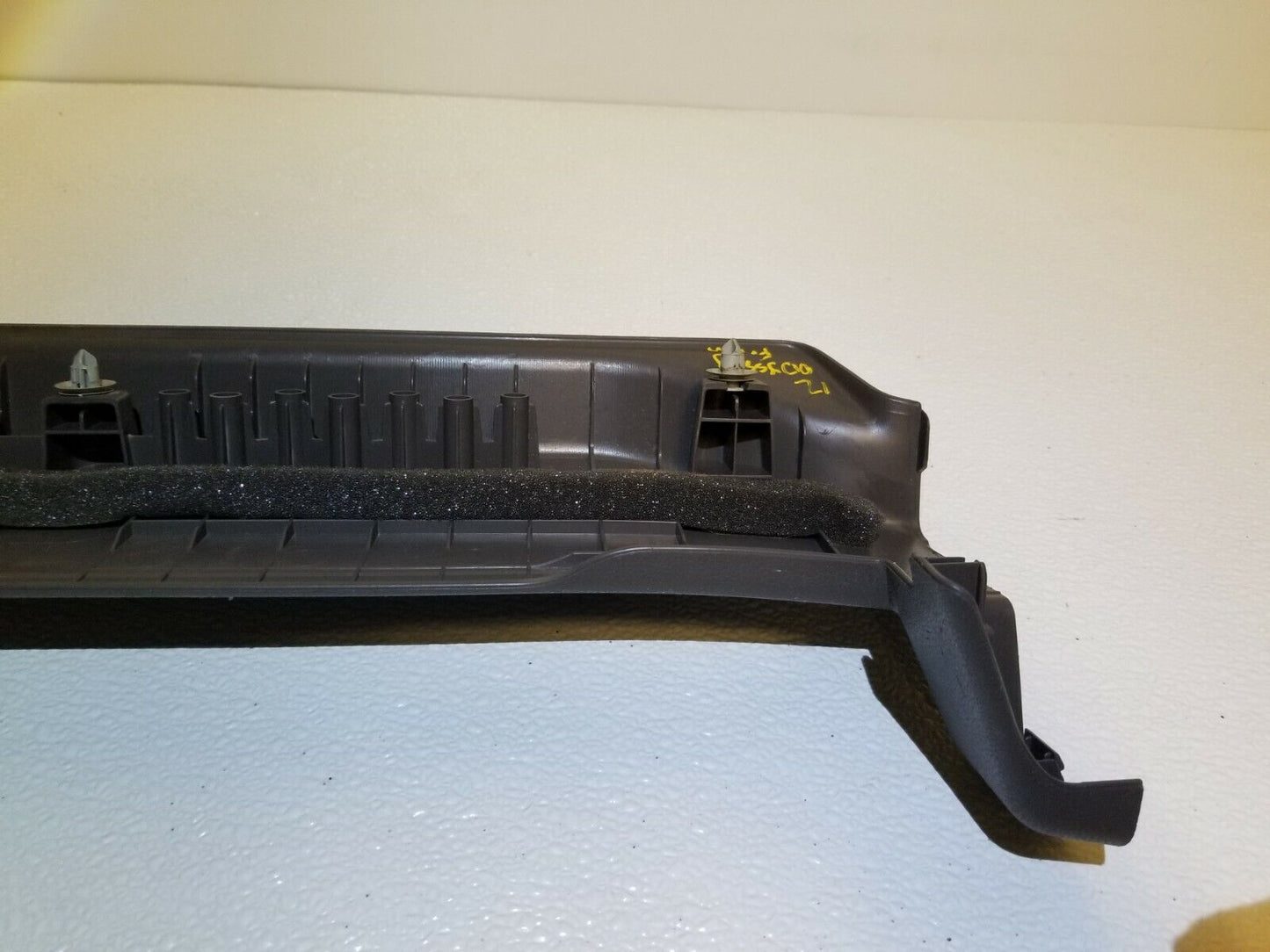 11 12 13 Honda Odyssey Front Left Driver Door Scuff Plate Trim OEM