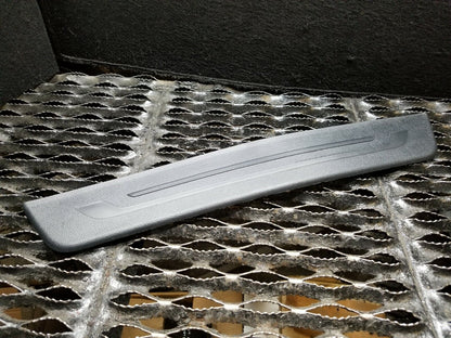 14 15 16 Kia Forte Front Right Passenger Step Sill Scuff Plate OEM 27k