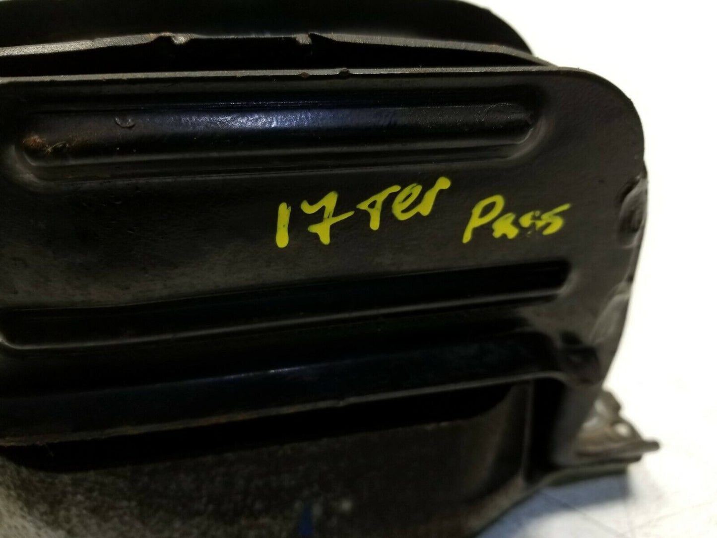 14 15 16 17 GMC Terrain 2.4l Engine Mount Right Pass Side OEM 14k Miles